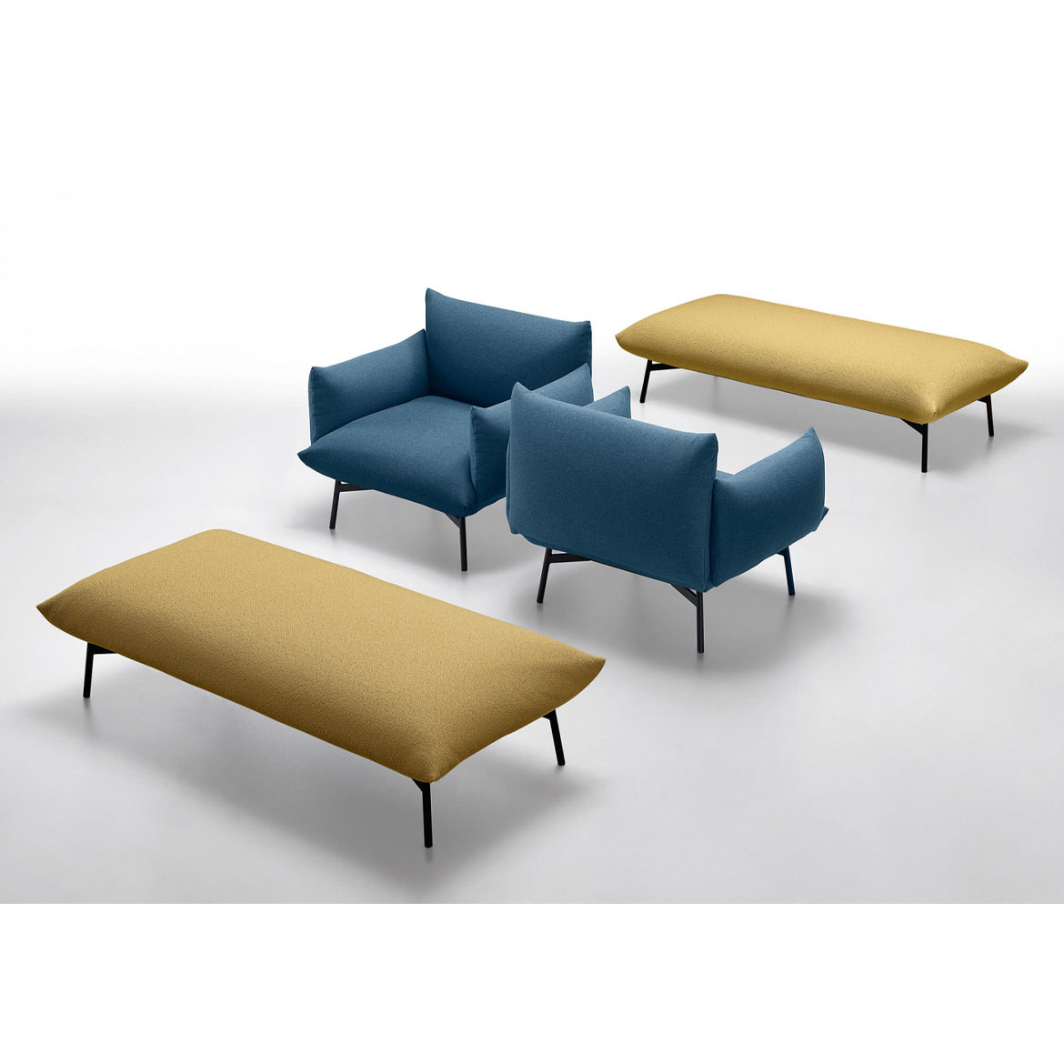 Area 402 lounge chair