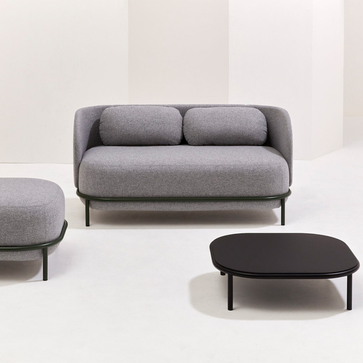 Bold 402 lounge chair