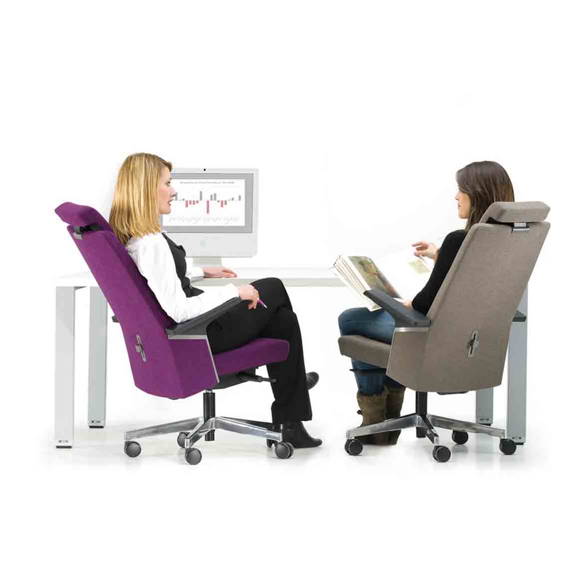 CEO 902 swivel chair