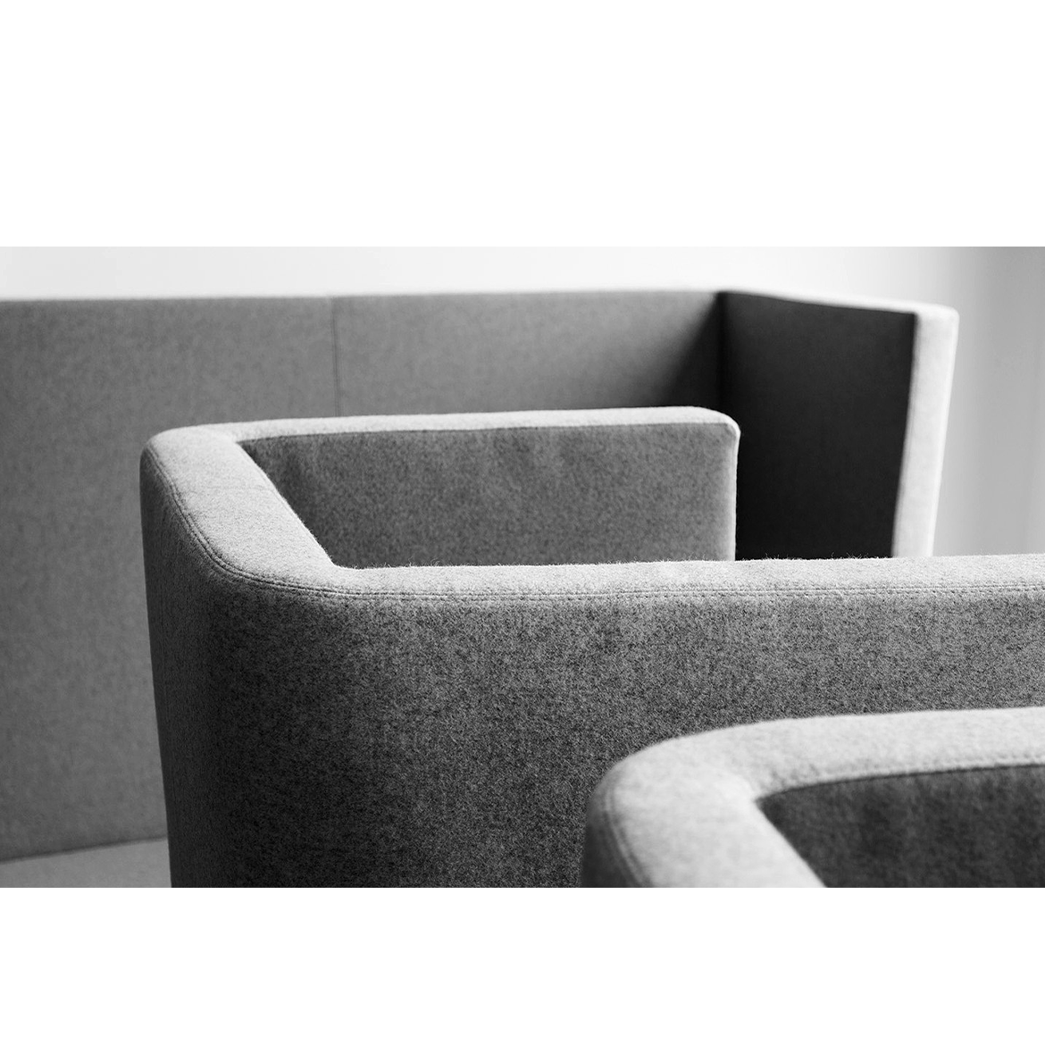 Hussar 502 sofa