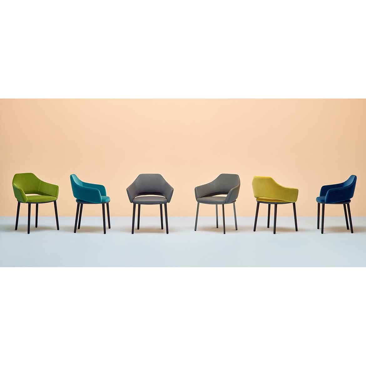 Vic 655 armchair