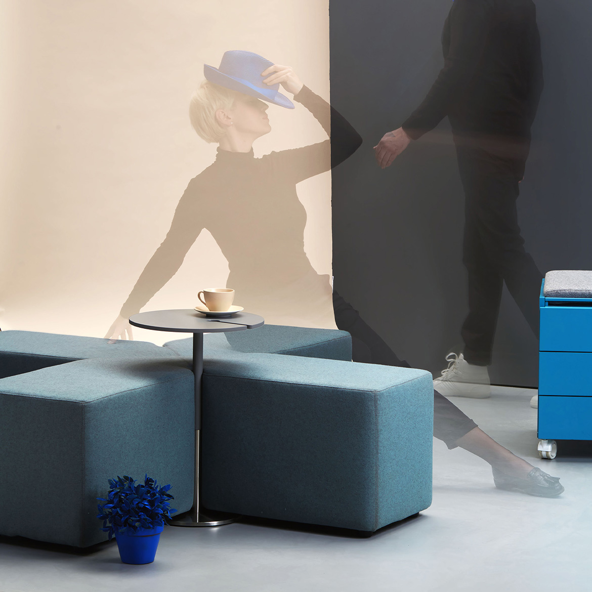 Plus 502 modular poufs