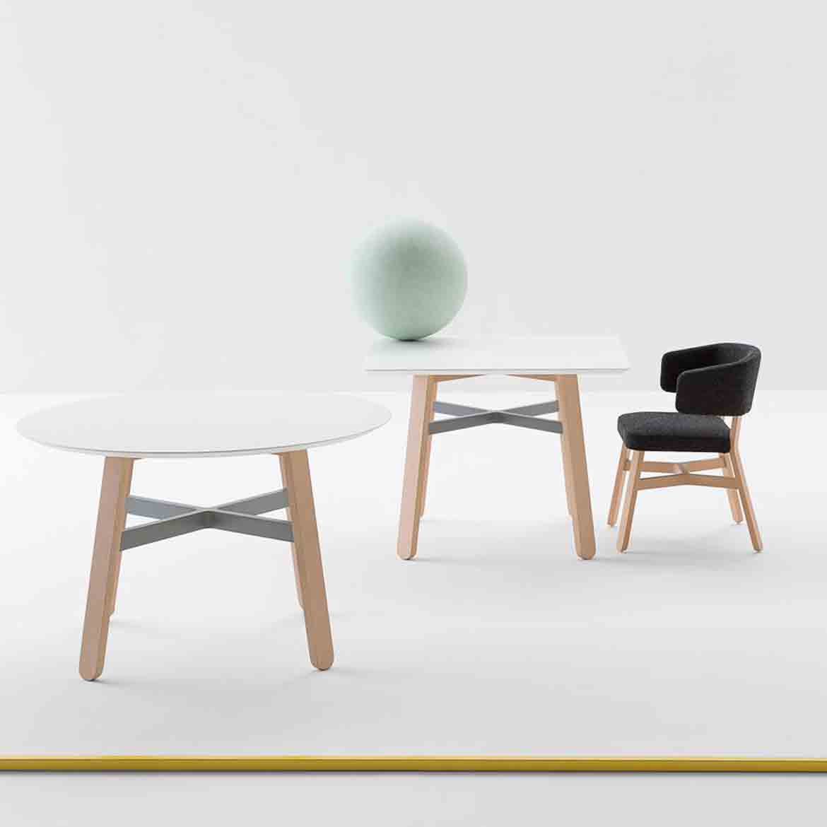 Croissant 601 table