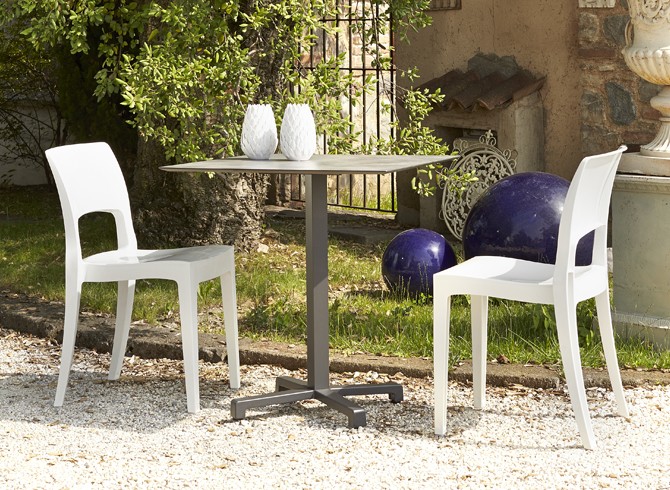 Isy 103 chair