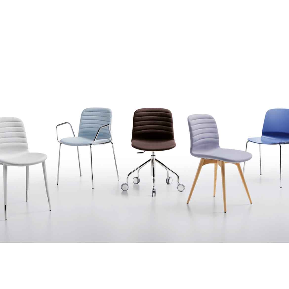 Liu 818 visitor chair
