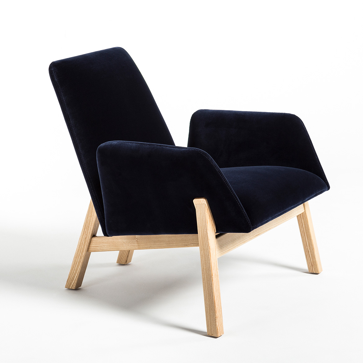 Manta 402 armchair