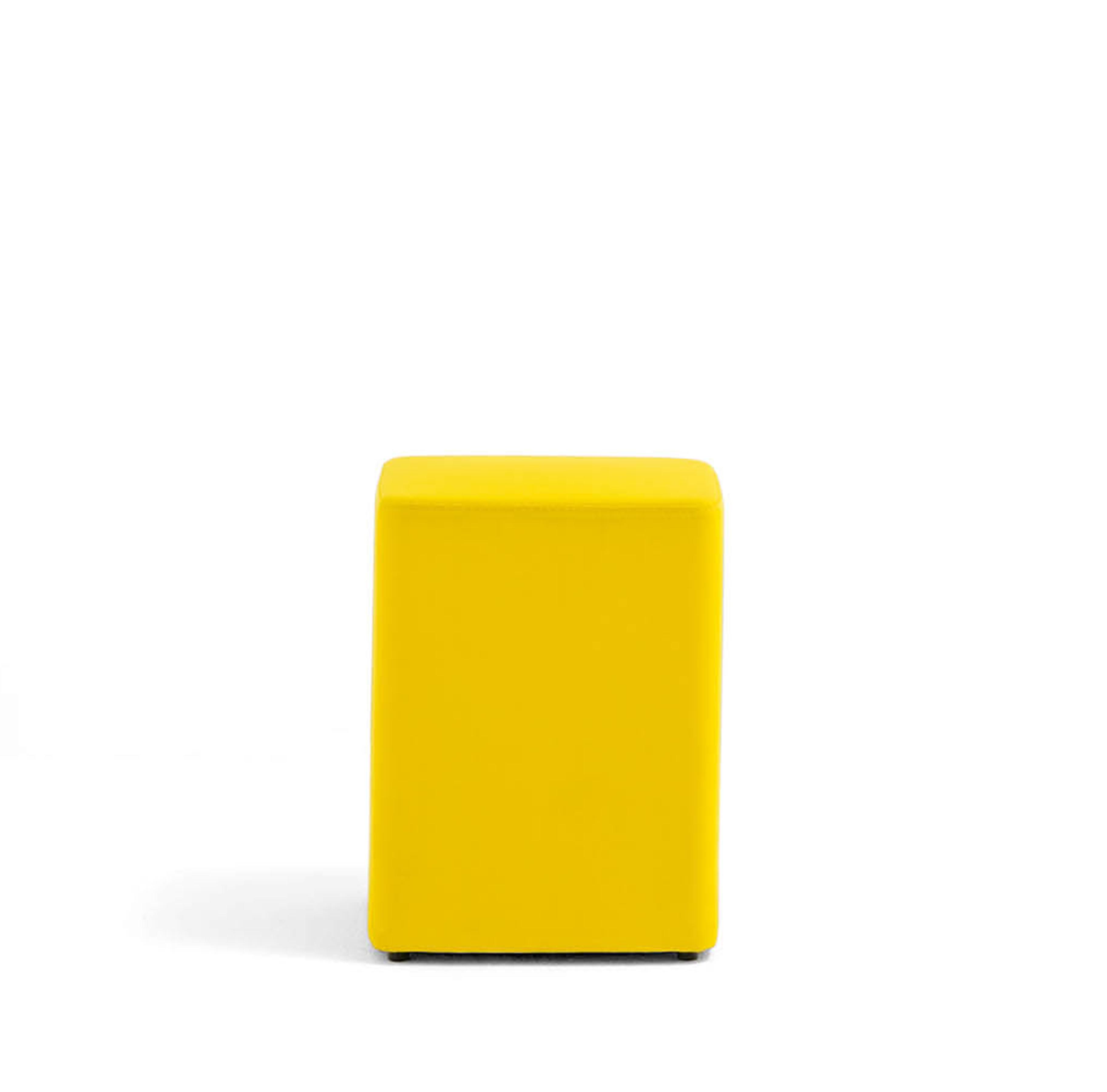 Wow 320 pouf